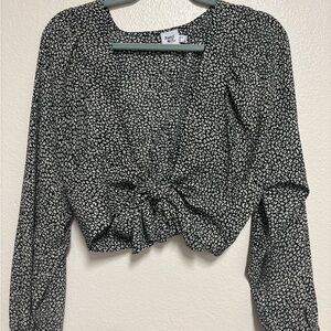 Princess Polly size 4 tie blouse